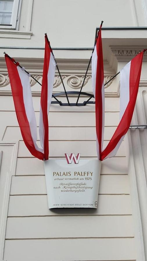 Palais Palffy Appartement Wenen Buitenkant foto